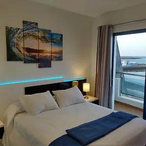 Oceant Front Apartamento Tetir
